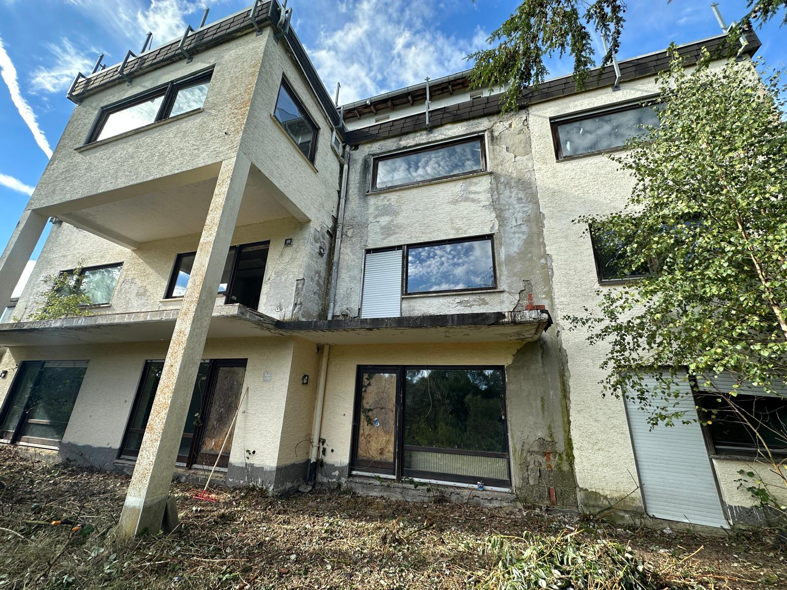 Immobilie verkaufen - Altbau und sanierungsbedürftige Immobilien - Immobilienankauf